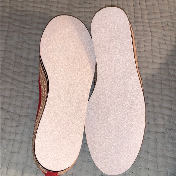 LANDS END RED SUEDE ESPADRILLES - Picture 5 of 5